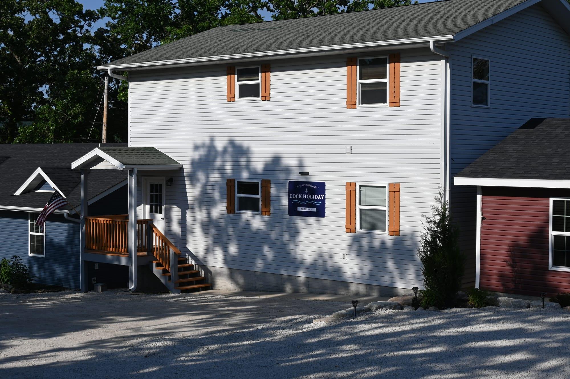 Exterior of the Dock Holiday Suites building