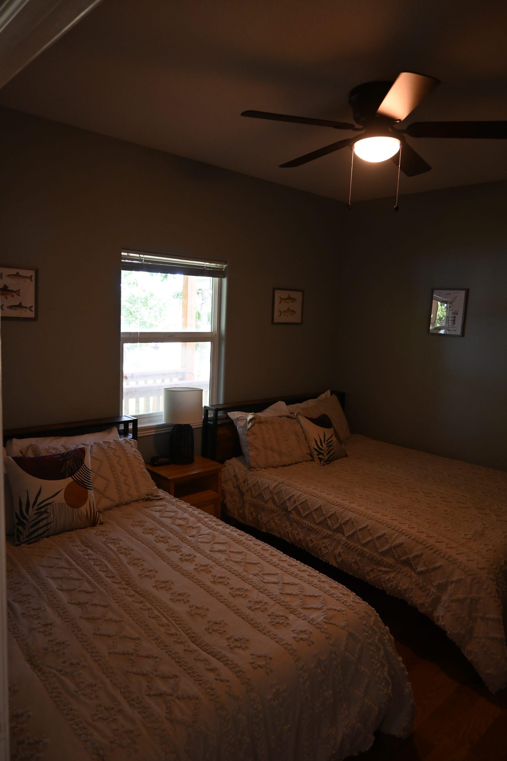 Second bedroom with two queen beds in Suite 1