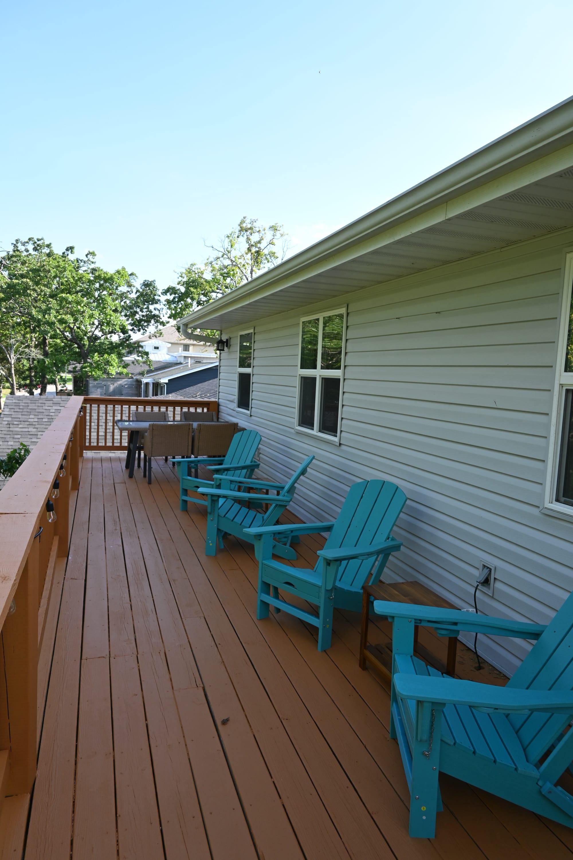 Covered deck of Suite 2 overlooking the marina